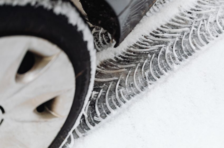  Vozači i zimska oprema – u kojim slučajevima možete biti kažnjeni i kolike su kazne za neposedovanje zimske opreme