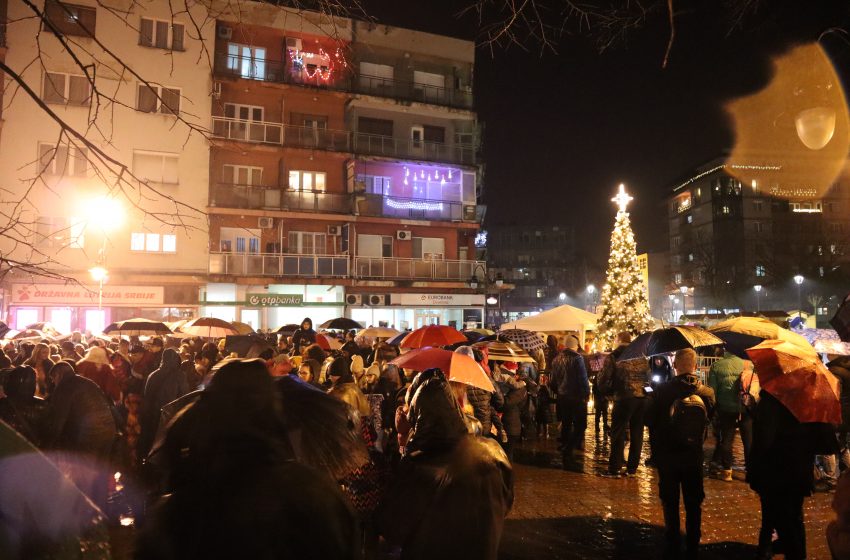  Milićević: Paraćincima u Novoj godini želim da budu živi i zdravi da zajedno učinimo velike stvari za našu opštinu