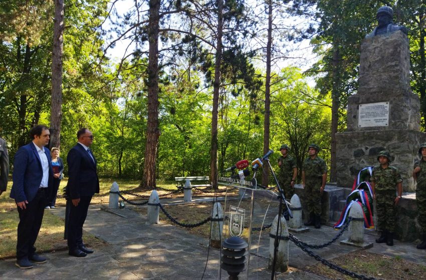  Državnom ceremonijom obeležena 217. godišnjica Boja na Ivankovcu