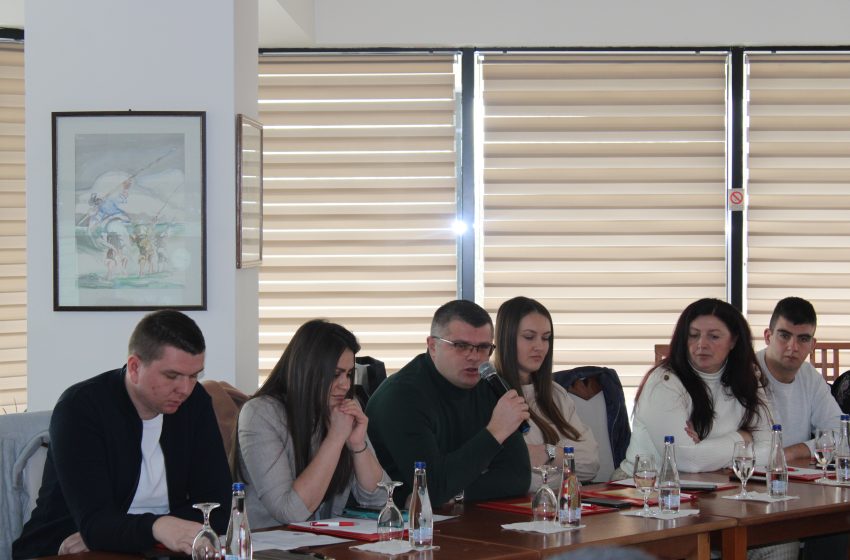  U Varvarinu održan okrugli sto o unapređenju omladinske politike