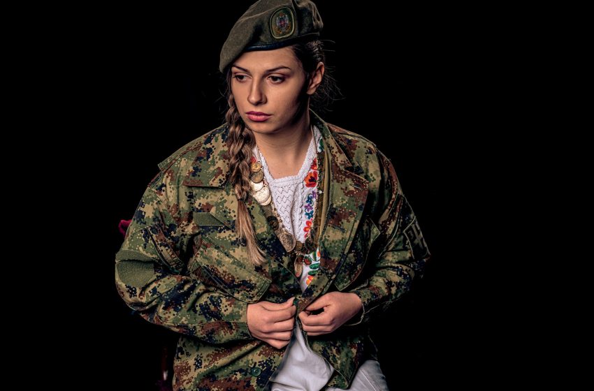  NINA OBRADOVIĆ, RAZVODNIK U VOJSCI SRBIJE: „Za mene je vojna uniforma i čast i obaveza!“