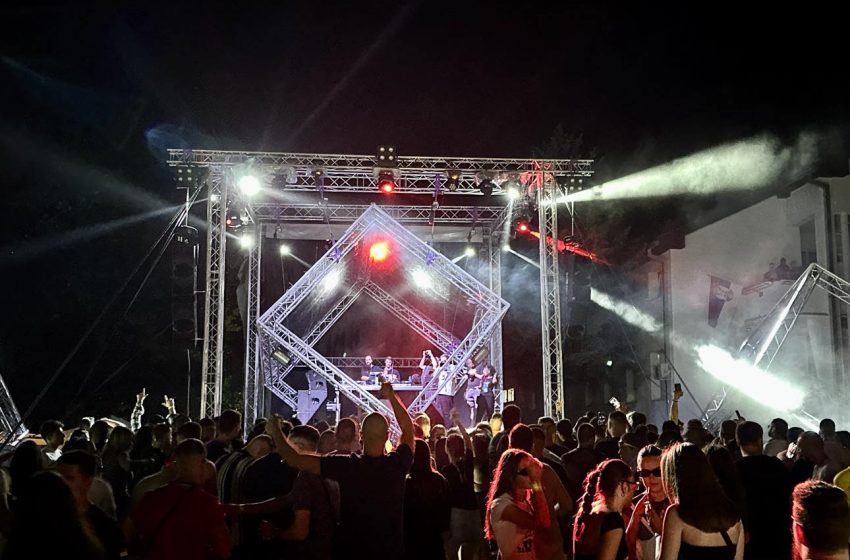  6. ENERGIJA BRIŠE GRANICE I DIŽE STANDARDE – svetski poznata DJ imena i muzika za sve ukuse na lajv stejdžu obeležili ovogodišnji festival