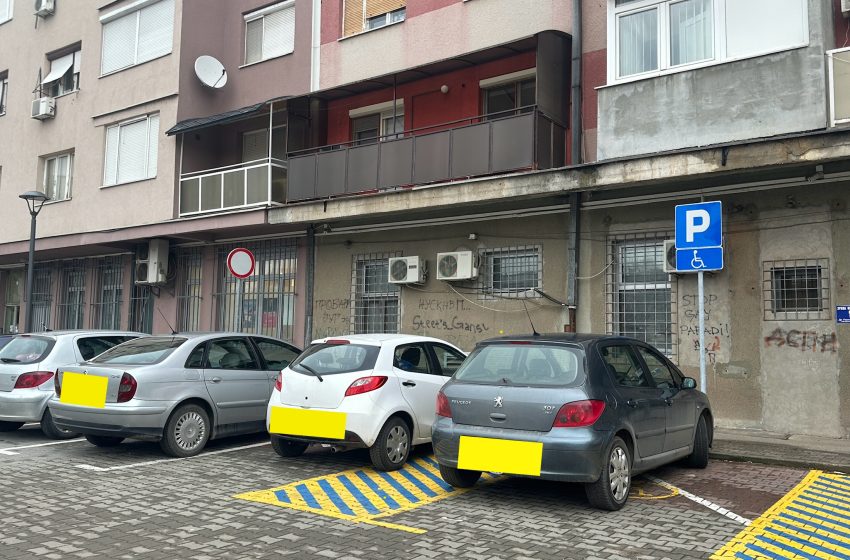  Tokom 2023. u Paraćinu kažnjeno 50 vozača zbog parkiranja vozila na mestima označenim za osobe sa invaliditetom  – odgovor Policijske uprave Jagodina
