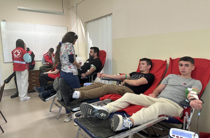  Srednjoškolci nadmašili očekivanja – veliki odziv mladih na akciji dobrovoljnog davanja krvi