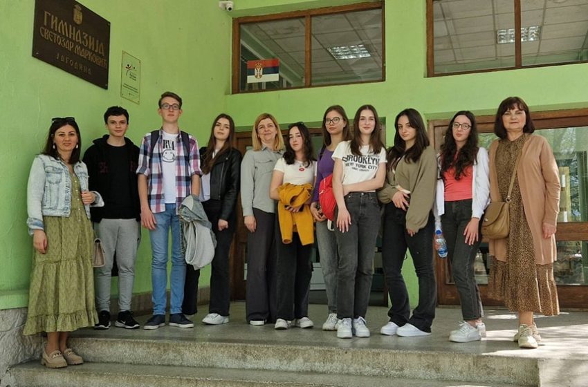  Gimnazijalci odlični na Okružnom takmičenju iz srpskog jezika i jezičke kulture